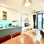 Beautiful Two Bedroom Apt Close To National Convention Center