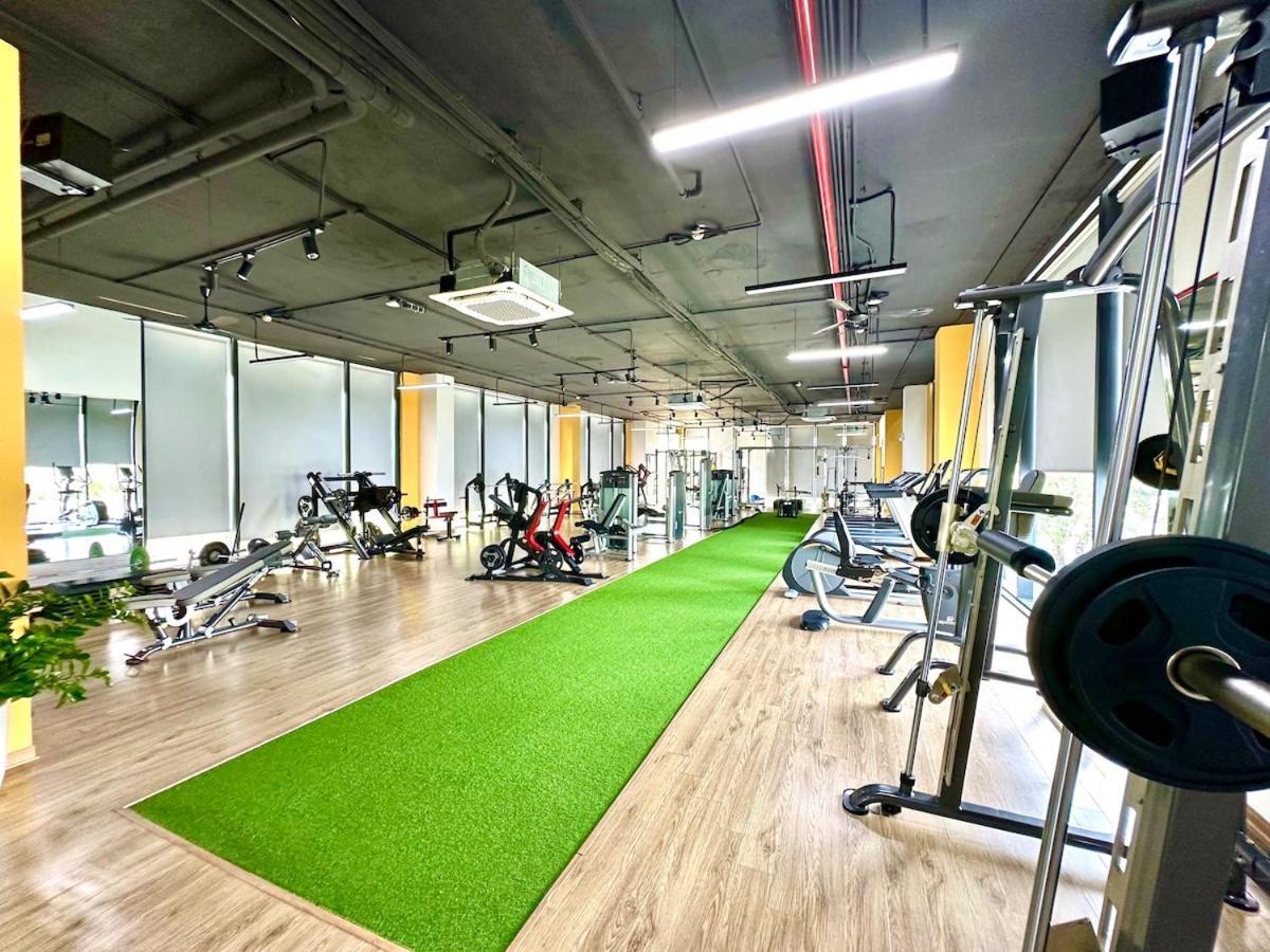 Beautiful Two Bedroom Close To National Convention Center Hà Nội
