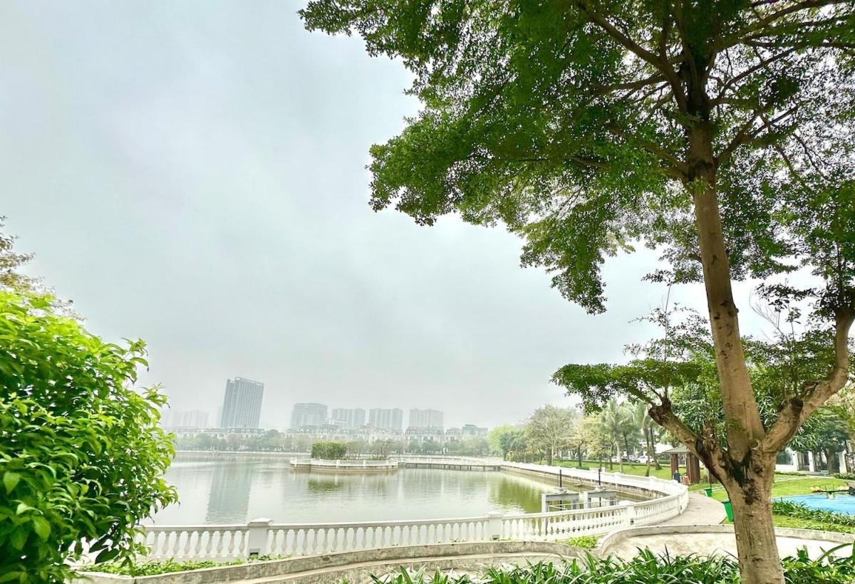 Beautiful Two Bedroom Close To National Convention Center * Hà Nội