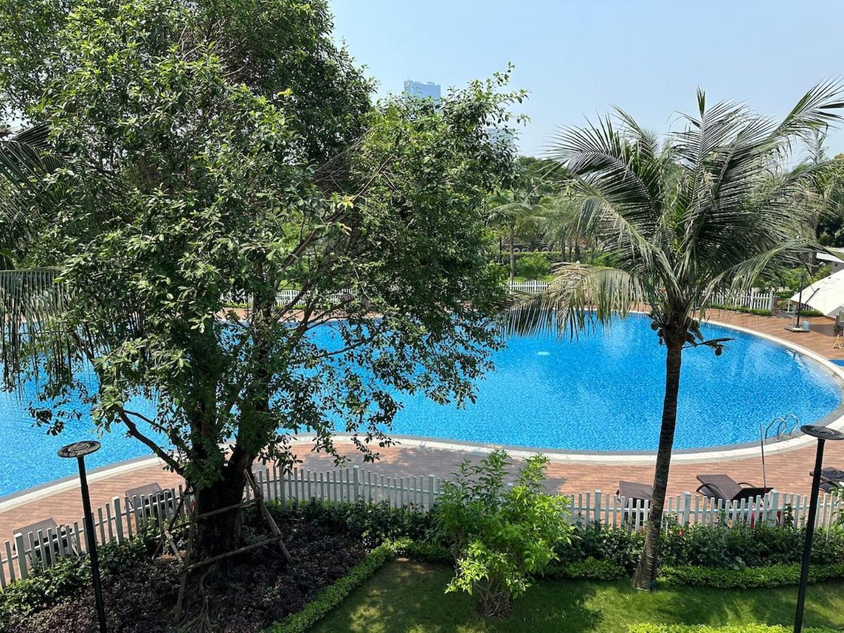 Beautiful Two Bedroom Close To National Convention Center * Hanoi