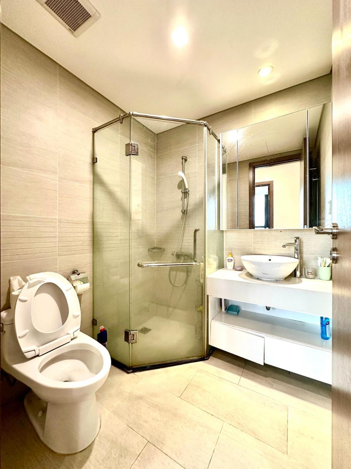 Beautiful Two Bedroom Close To National Convention Center